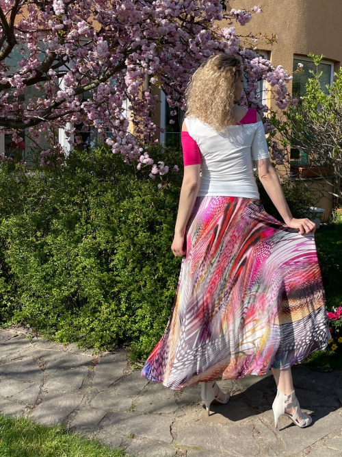 Polokolová sukně- dlouhá barevná