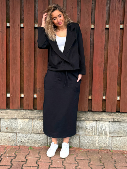 Černá sukně s kapsami dlouhá