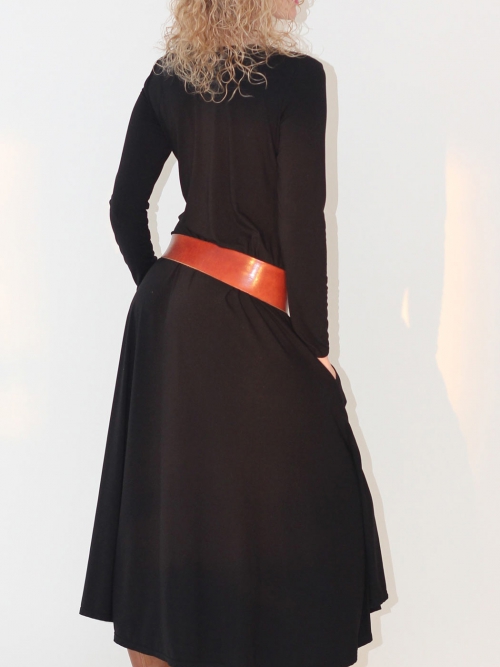 Šaty se zvonovou sukní černé II