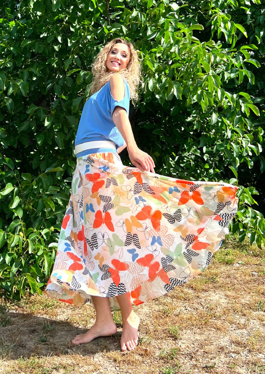 Polokolová sukně- motýlci