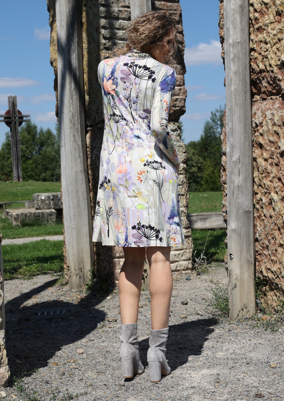 Zvonové šaty s rolákem šedofialové