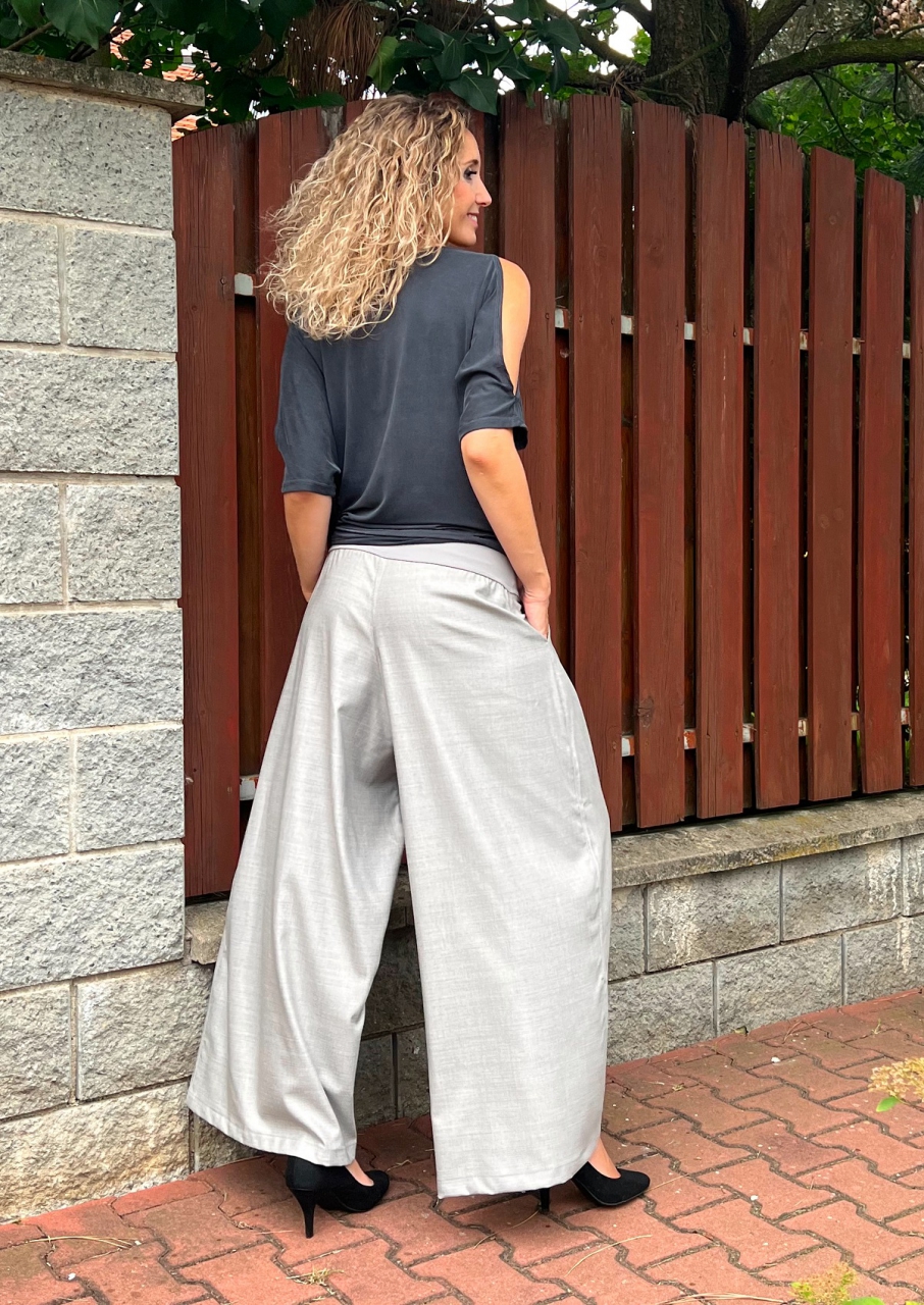 Kalhotová sukně s hedvábím šedá