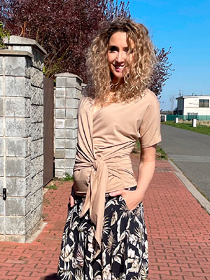 Zavazovací tunika béžová