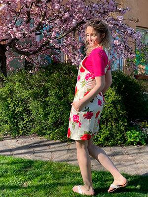 Květovaná šatová sukně - krátká