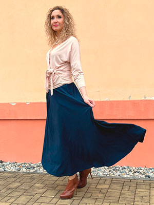 Polokolová sukně- dlouhá tmavě modrá