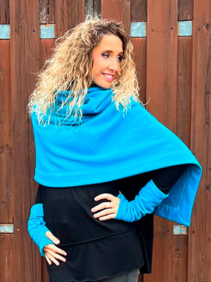 Rolákové pončo bez rukávů modré