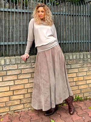Polokolová manžestrová sukně