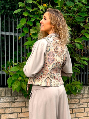 Vesta béžová vzorovaná