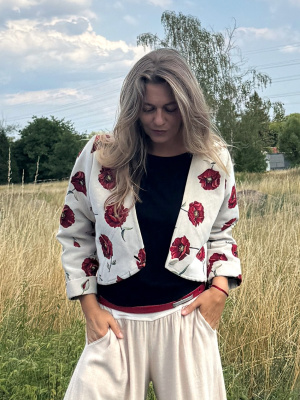 Kabátek bolerko vlčí mák