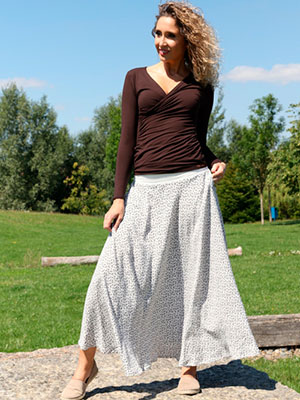 Polokolová sukně- dlouhá s jemnými lístky