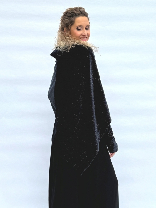 Sametové pončo bez rukávů