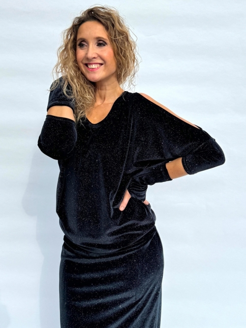 Sametová tunika volná ramena s leskem