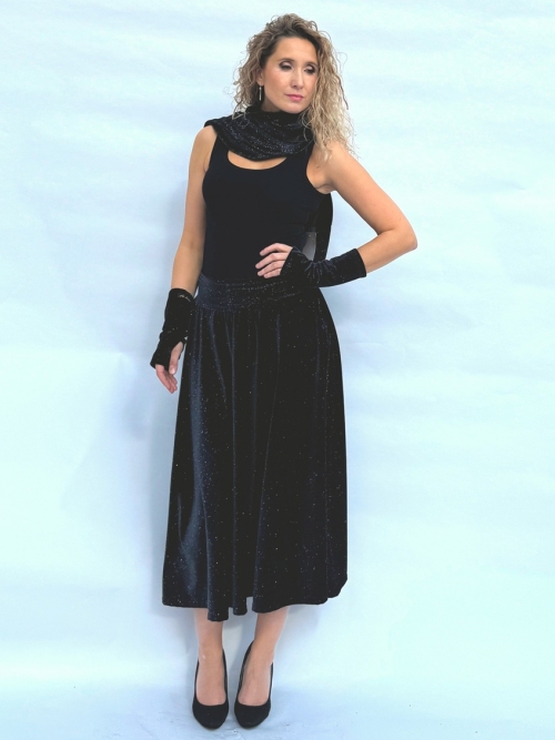 Polokolová sukně černá se stříbrnou nitkou