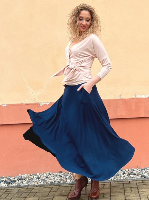 Polokolová sukně- dlouhá tmavě modrá
