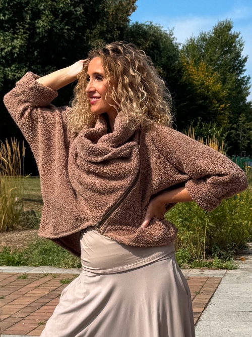 Kabátek netopýr béžový plyš