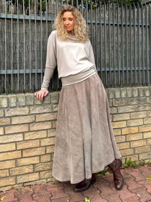 Polokolová manžestrová sukně
