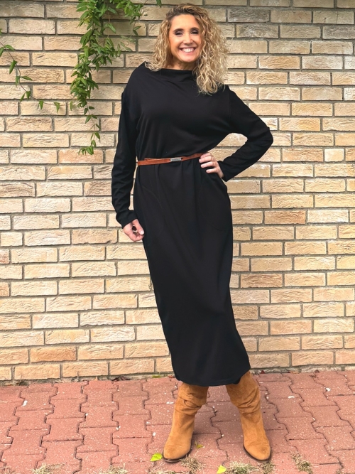 Černé dlouhé šaty se stojáčkem