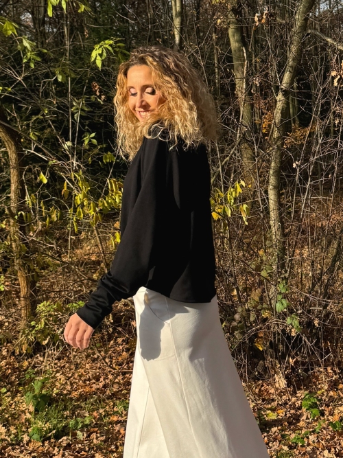 Volný rolák s gumou černý