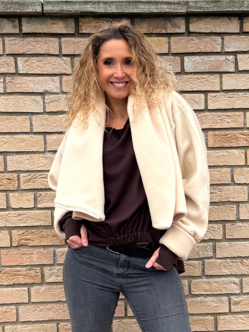 Kabátek netopýr smetanové merino