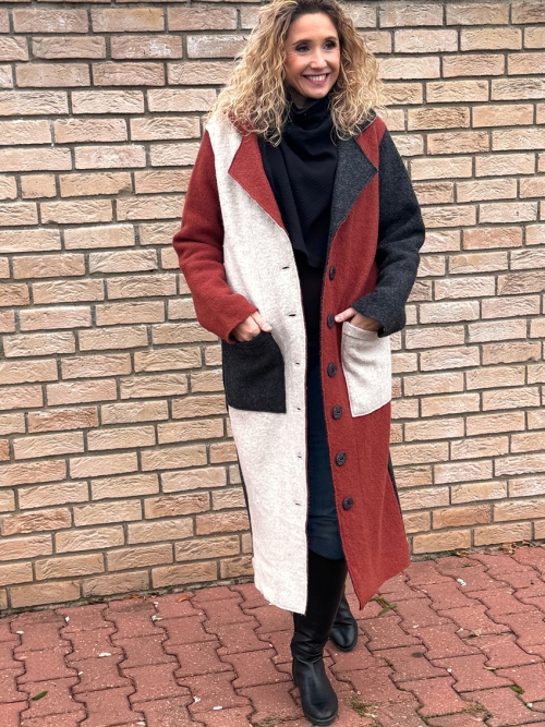 Zimní kabát pařená vlna barevný cik cak zateplený