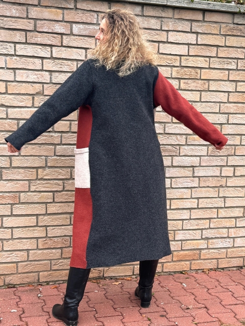 Zimní kabát pařená vlna barevný cik cak zateplený