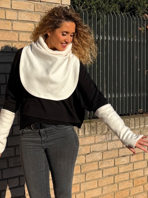 Fleesový rolákový nákrčník bílý