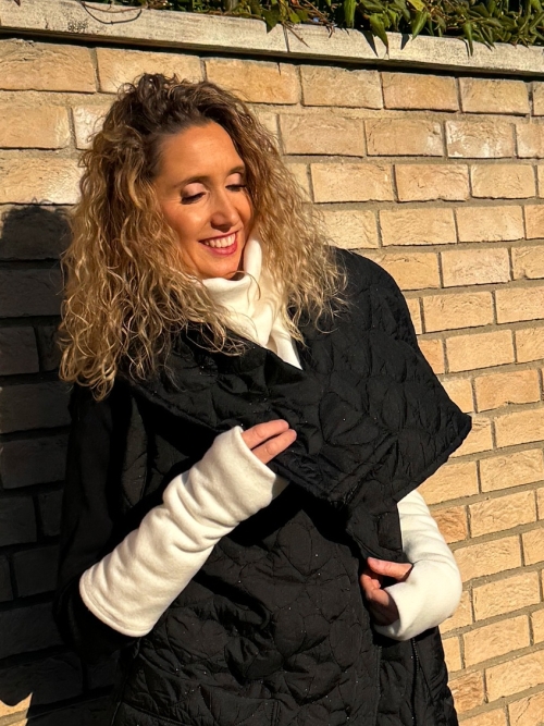 Fleesový rolákový nákrčník bílý