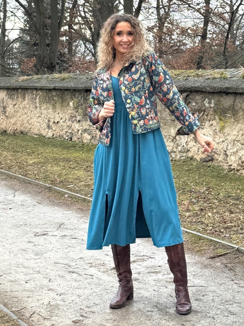 Šaty s rozparky perolejové