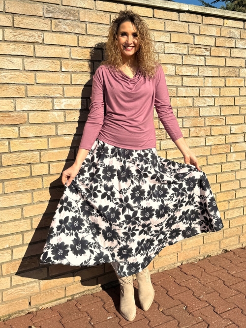 Volná sukně dlouhá černo bílý květ