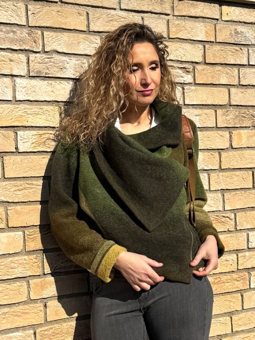 Křivák z vlněného fleesu zelené ombré