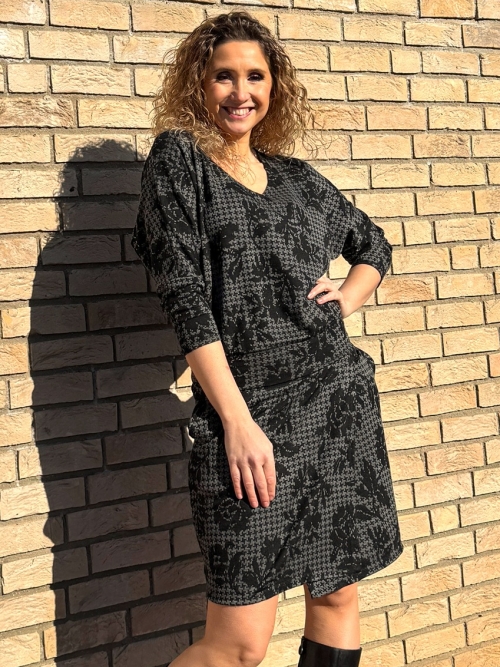 Tunika s netopýřím rukávem šedočerná