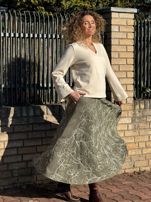 Polokolová sukně khaki s květy