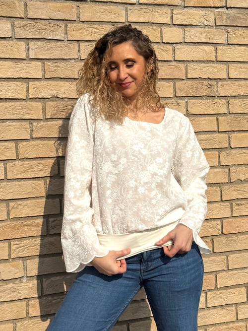 Volný top s pasem bílá madeira dlouhý rukáv