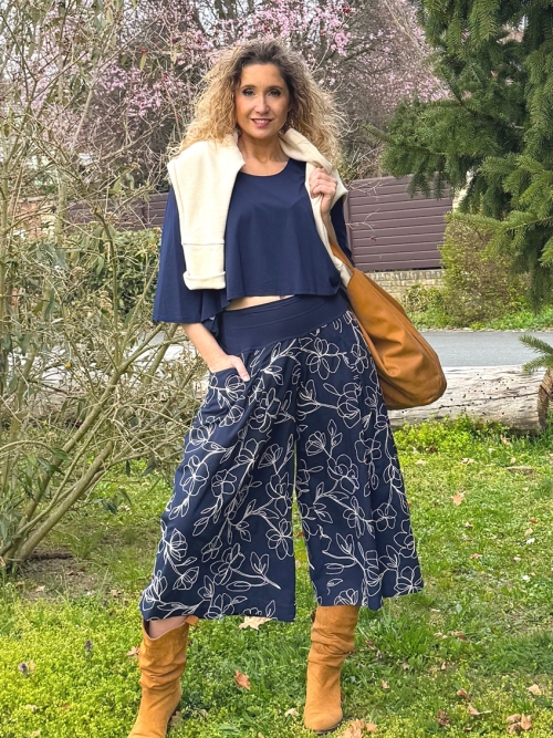 Kalhotová sukně maxi modrá s květy