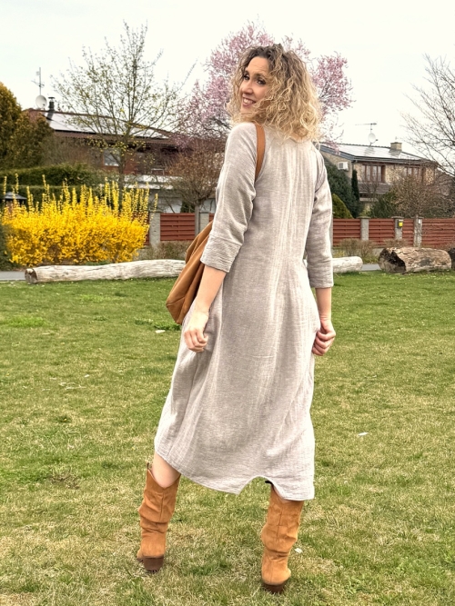 Mušelínové dlouhé balónové šaty režné