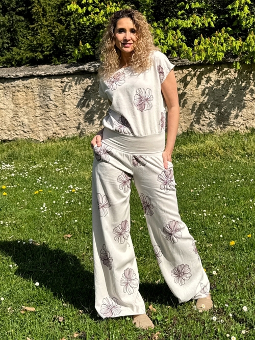 Volné kalhoty smetanová s květy