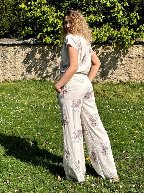 Volné kalhoty smetanová s květy