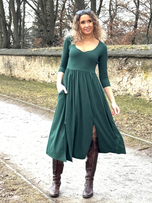 Šaty s rozparky tmavě zelené