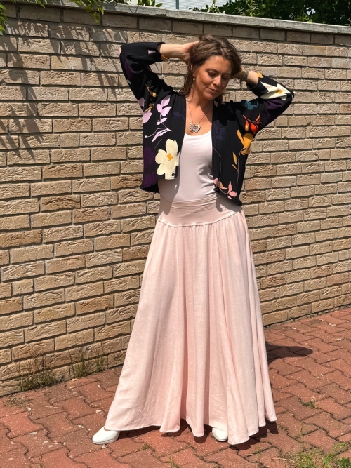 Dlouhá volná sukně světle růžová