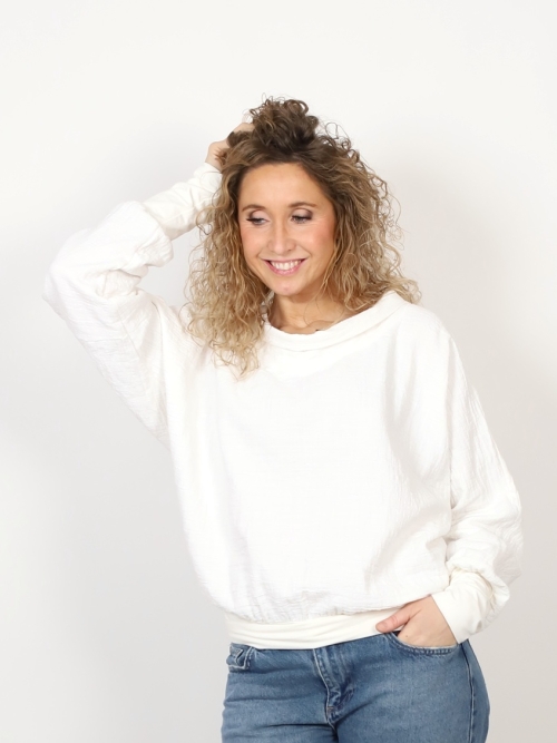 Volná tunika se stojáčkem bílá