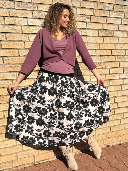 Volná sukně dlouhá černo bílý květ