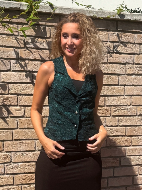 Zelená krajková vesta