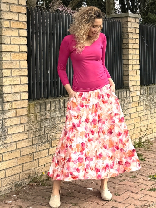 Polokolová sukně- abstraktní vzor