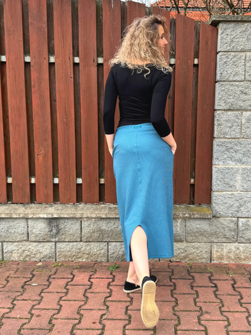 Modrá vaflová sukně s kapsami dlouhá