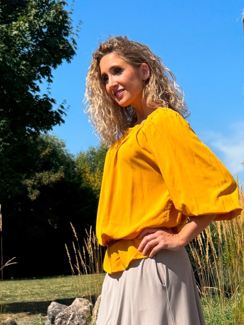 Nabíraná oranžová tunika