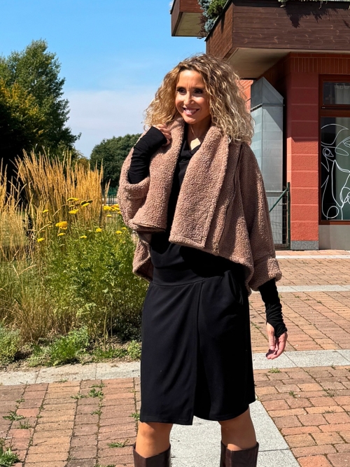 Kabátek netopýr béžový plyš