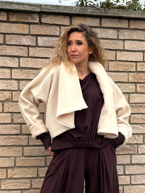 Kabátek netopýr smetanové merino