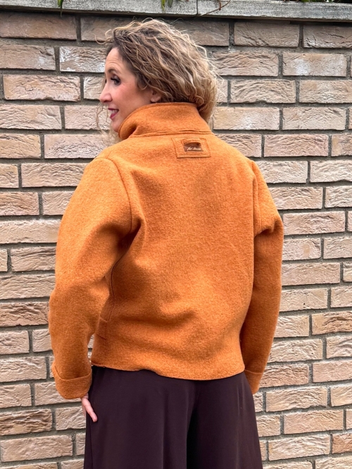 Volné sako z pařené vlny medové