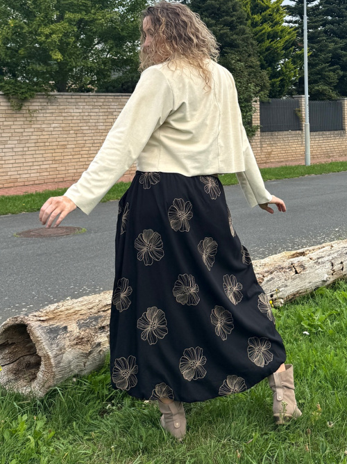 Balonová sukně černá s květy