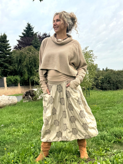 Balonová sukně s výšivkou Richelieu